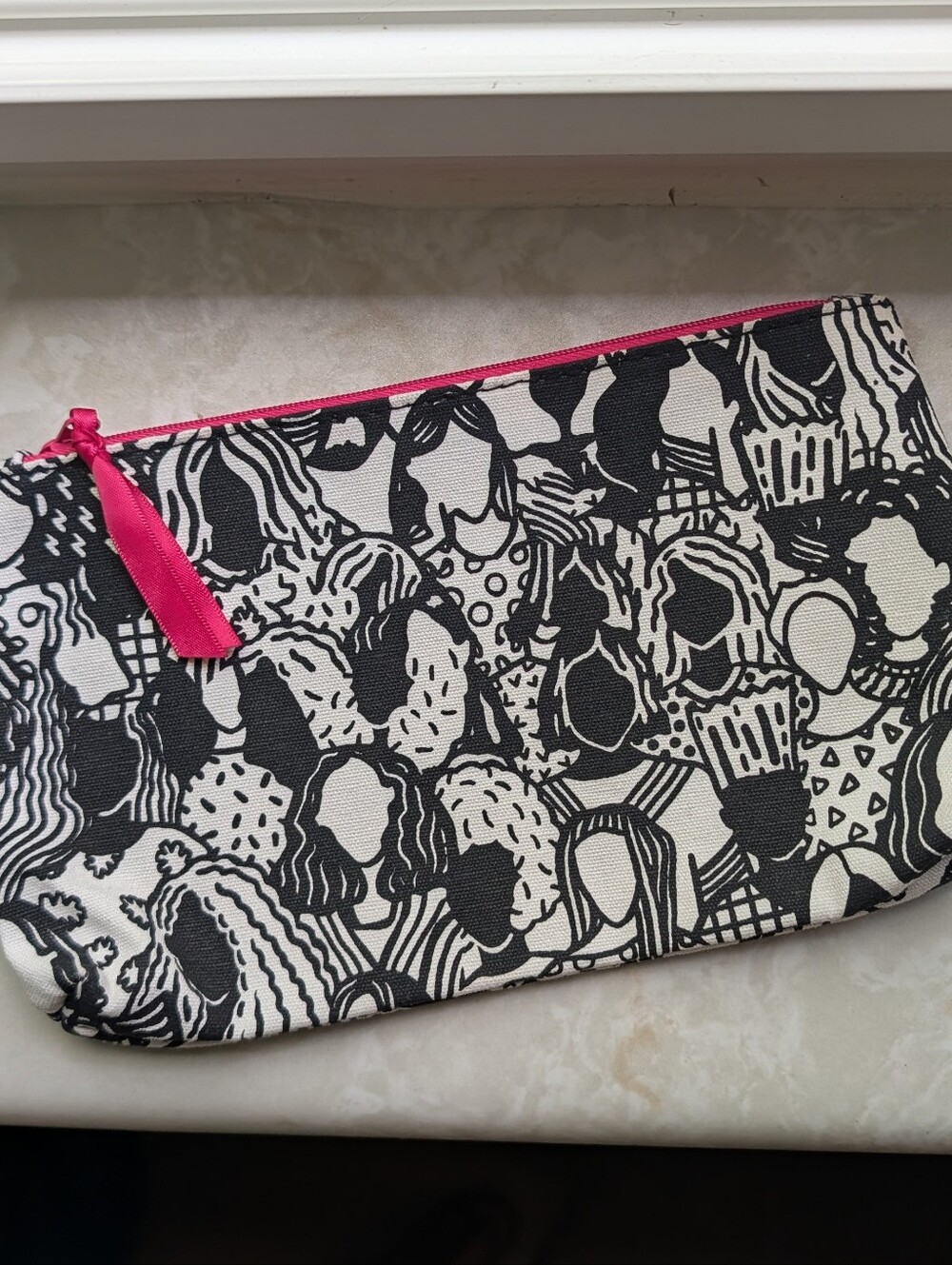 Ipsy x epcWitte Black & White Illustrated Canvas Cosmetic Bag Makeup Pouch